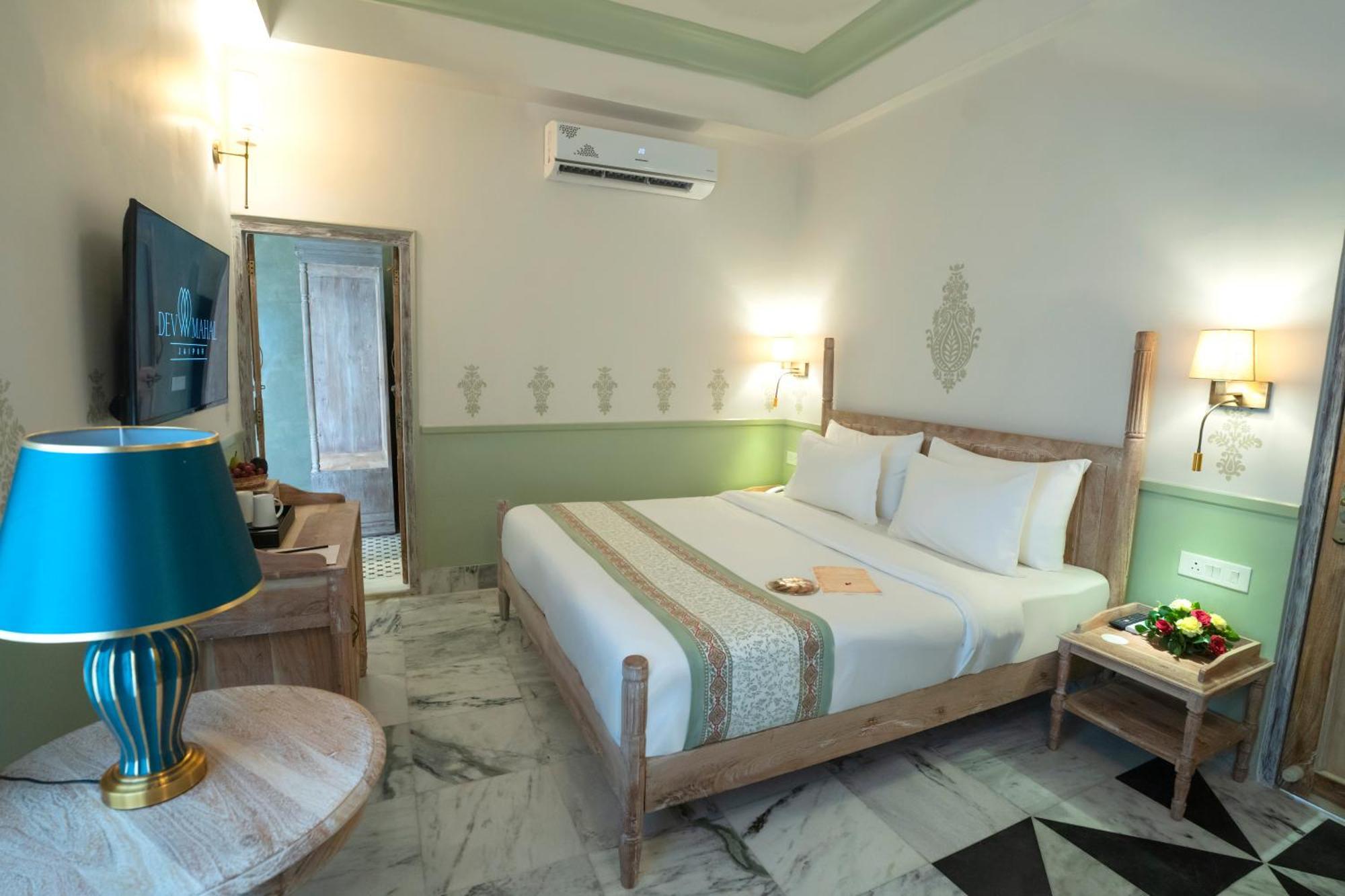 Hotel Dev Mahal - A Boutique Heritage 4*